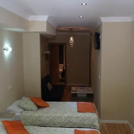 Good-home Paseo De Gracia Guest house 2*