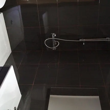 Guest house Good-home Paseo De Gracia 2*